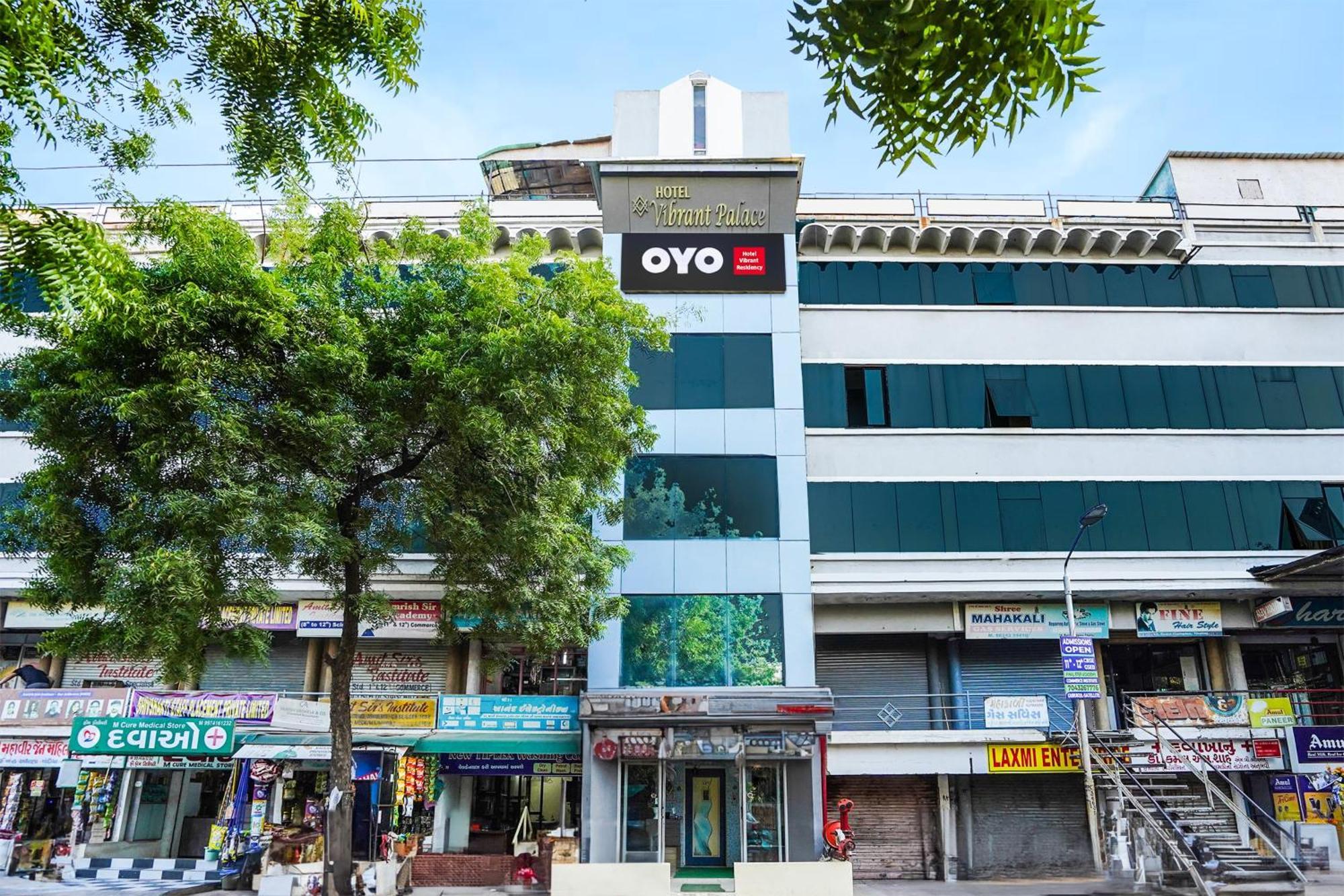 Hotel O Vibrant Residency Ahmedabad Extérieur photo