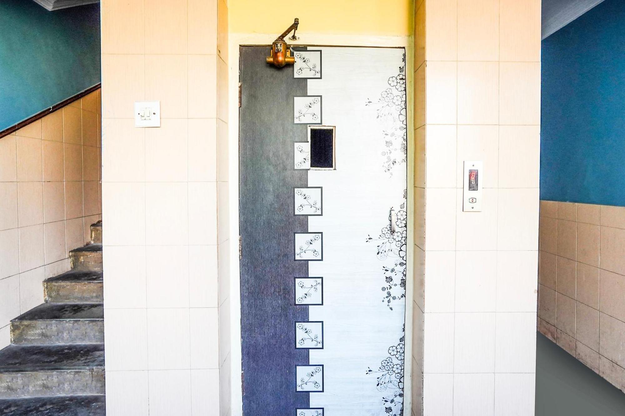 Hotel O Vibrant Residency Ahmedabad Extérieur photo